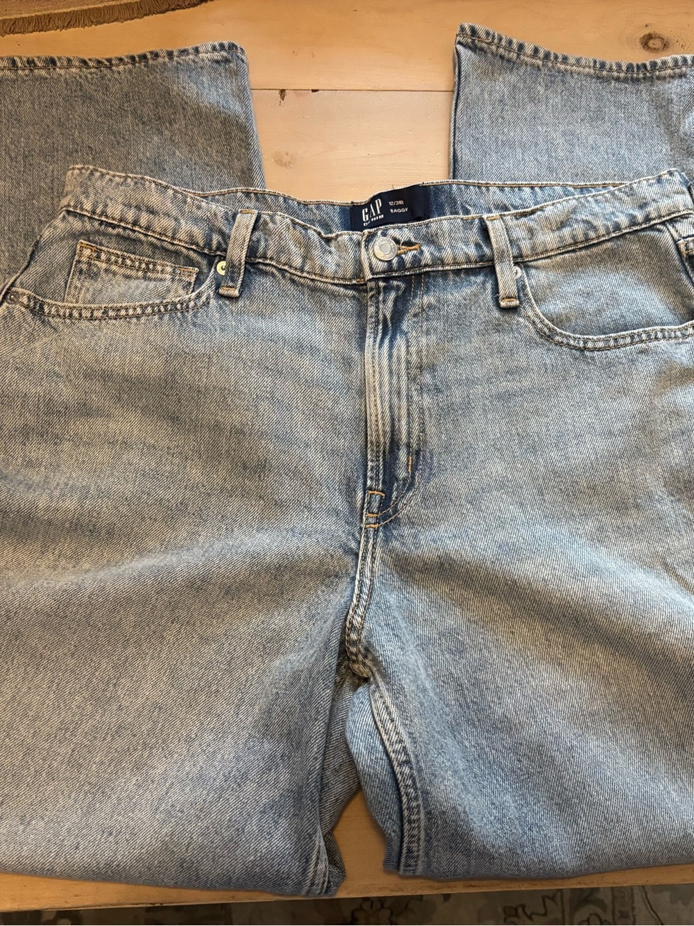 GAP Women's Baggy  Leg Light Blue Jeans size 12/31R